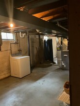 1118 Essex St in Iowa City, IA - Building Photo - Building Photo