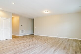 100 Quincy Meadow Ave in Zebulon, NC - Building Photo - Building Photo