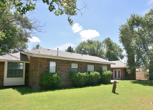 1904 Fairway Terrace in Clovis, NM - Building Photo - Building Photo