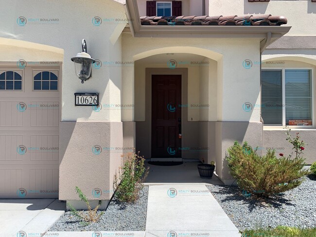 10626 Washington Park Dr in Reno, NV - Building Photo - Building Photo