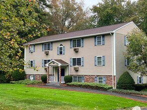 136 Turkey Hill Rd-Unit -17 in Merrimack, NH - Building Photo - Building Photo