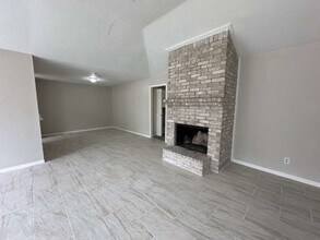 11807 S Youngwood Ln in Houston, TX - Building Photo - Building Photo