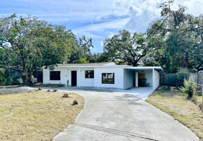 2928 W Elrod Ave in Tampa, FL - Building Photo - Building Photo