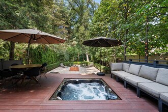 650 Wallace St in Birmingham, MI - Building Photo - Building Photo