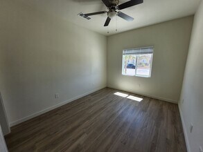 8606 Grandy St in Bakersfield, CA - Building Photo - Building Photo