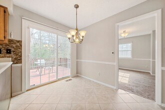 18 Treeline Dr in Durham, NC - Building Photo - Building Photo