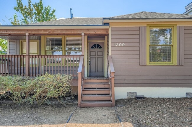 property at 1309 E 13th St