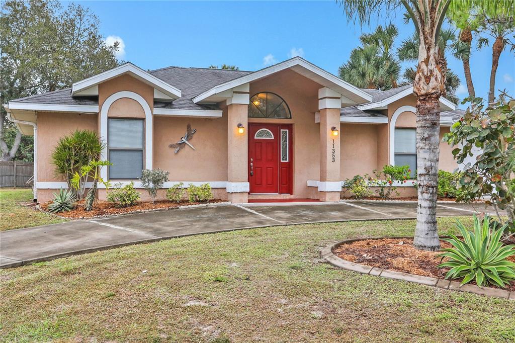 11353 Laffite Pl in Port Charlotte, FL - Foto de edificio