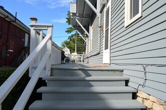 5 Pirates Ln in Gloucester, MA - Foto de edificio - Building Photo