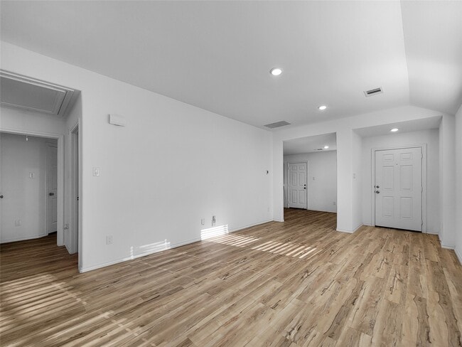 1043 Brighton Orchards Ln