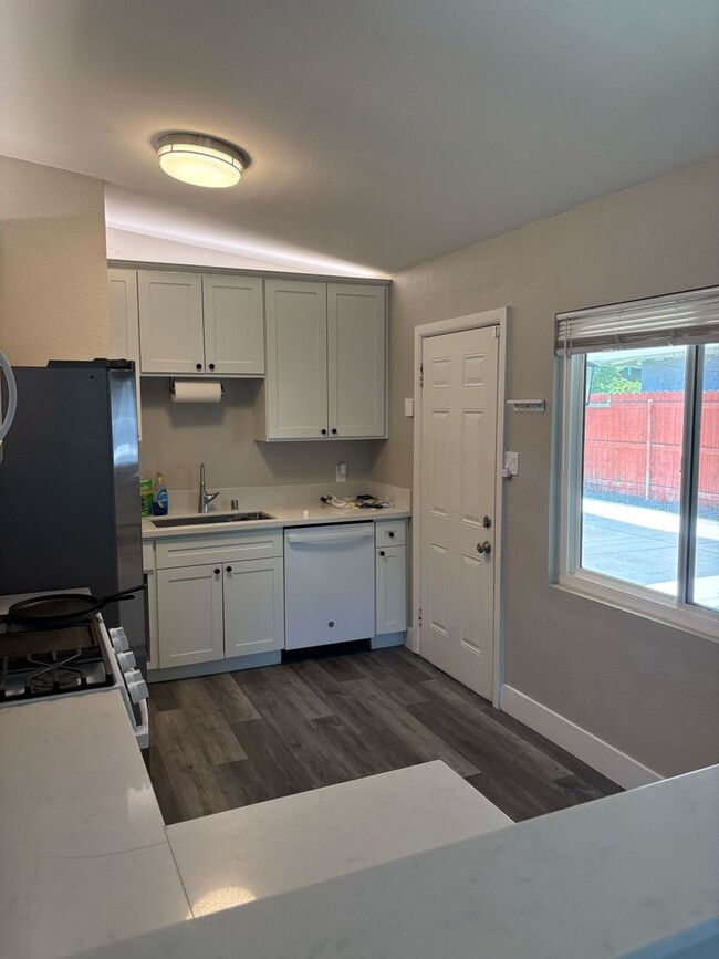 5401 57th St in Sacramento, CA - Building Photo - Building Photo