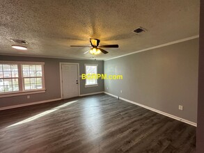 216 Frank T. Bunton St in Lonoke, AR - Building Photo - Building Photo