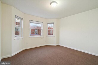 1538 Fontain St, Unit 1 in Philadelphia, PA - Foto de edificio - Building Photo