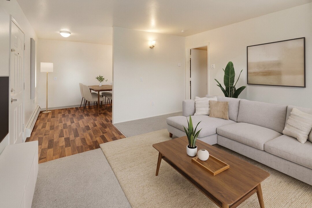 The Village at Calais in Anchorage, AK - Building Photo