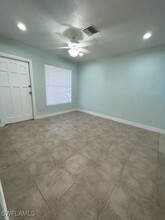 3881 Bennett Ln in Bonita Springs, FL - Foto de edificio - Building Photo