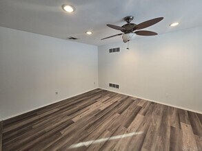 10 Chestnut Dr in Pomona, NY - Building Photo - Building Photo