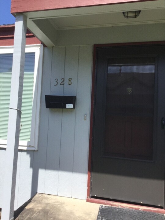 328 NW 15th St in Corvallis, OR - Building Photo