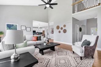 420 Morning Meadow Dr in Lake St. Louis, MO - Foto de edificio - Building Photo