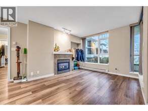 2138 Madison Ave in Burnaby, BC - Building Photo - Building Photo