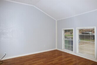 617 Hurst Pl in Angleton, TX - Building Photo - Building Photo