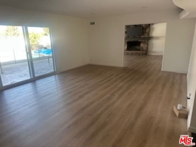 4445 Don Zarembo Dr in Los Angeles, CA - Building Photo - Building Photo
