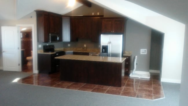 6315 S Cyclamen Sq in West Jordan, UT - Building Photo - Building Photo