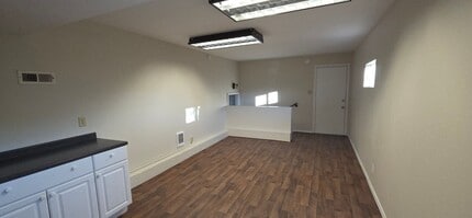 3705 N Chestnut St in Colorado Springs, CO - Building Photo - Building Photo