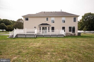 27 Samantha Dr in Monroe Township, NJ - Building Photo - Building Photo