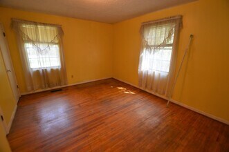 570 Co Rd 213 in Calera, AL - Building Photo - Building Photo