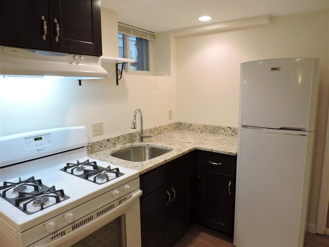 34 Chatham St, Unit B1