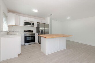 1511 NW 8th Ave in Fort Lauderdale, FL - Building Photo - Building Photo