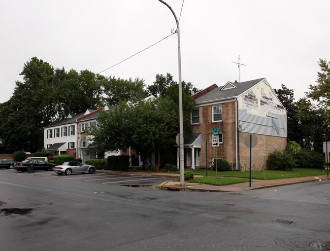 Compton Park Square in Wilmington, DE - Foto de edificio - Building Photo