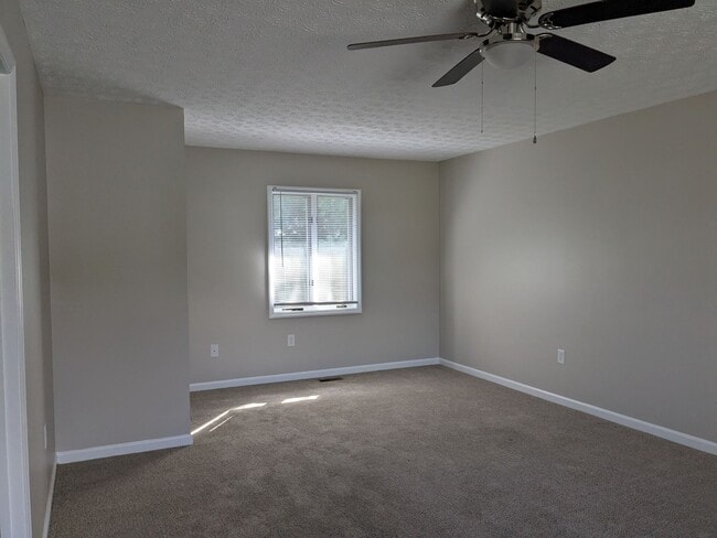 135 Meredith Cir in Gray, TN - Building Photo - Building Photo