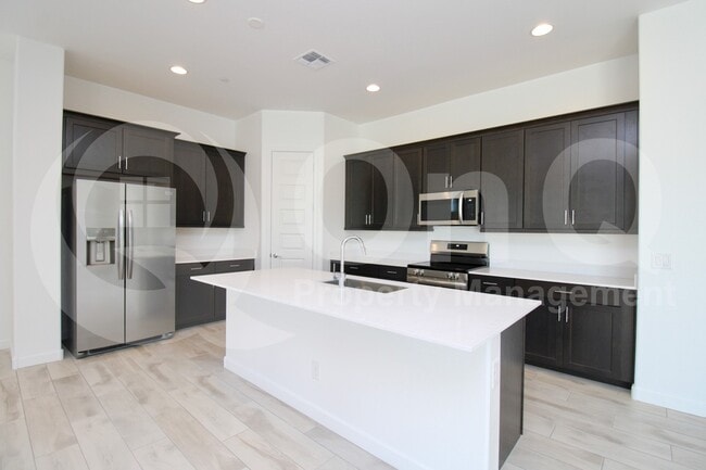 3871 E Rainbow Dr in Chandler, AZ - Building Photo - Building Photo
