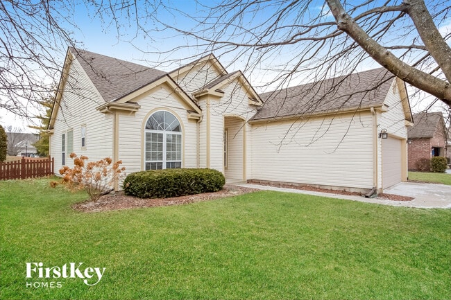 10282 Lakeland Dr in Fishers, IN - Building Photo - Building Photo