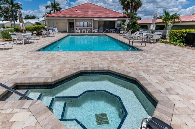 2601 W Marion Ave in Punta Gorda, FL - Building Photo - Building Photo