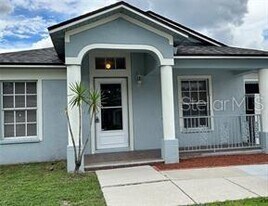 1258 Franford Dr in Brandon, FL - Building Photo