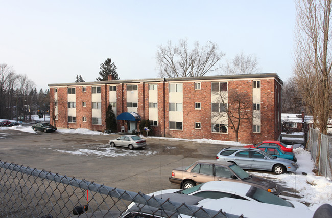 Townview Apartments in Torrington, CT - Building Photo - Building Photo