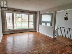 399 Loretta Crescent in Whitchurch-Stouffville, ON - Building Photo - Building Photo