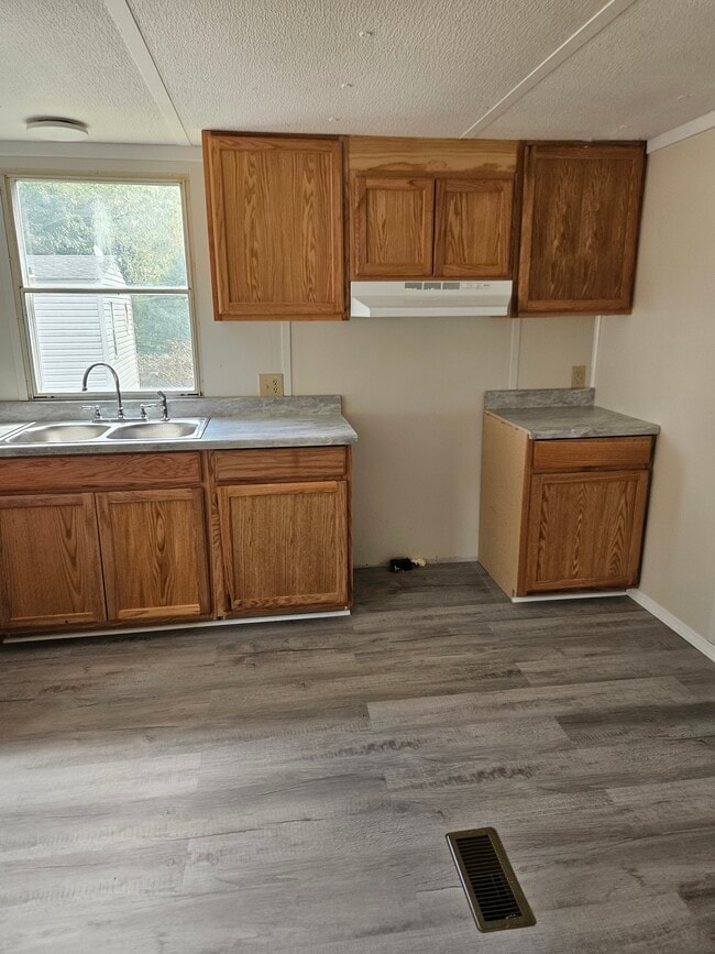 3233 Clark Loop in Morganton, NC - Building Photo - Building Photo