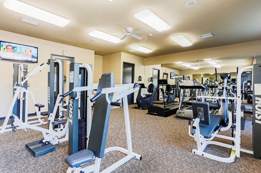 Woodland Hills in Pittsburg, CA - Building Photo