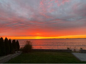 97 Grovers Ave, Unit 2 in Winthrop, MA - Building Photo