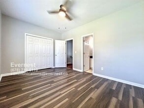 2145 Hollywood Dr NW in Atlanta, GA - Building Photo - Building Photo