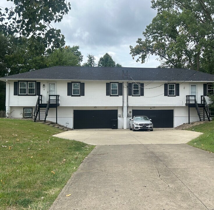 14264 Prospect Rd in Strongsville, OH - Building Photo