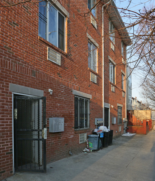 772 Herkimer St in Brooklyn, NY - Building Photo - Building Photo