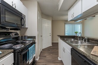 Hampton Greene Apartment Homes in Columbia, SC - Building Photo - Building Photo
