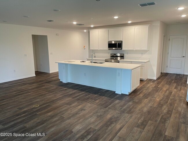 2592 Pinwherry St NW in Palm Bay, FL - Building Photo - Building Photo