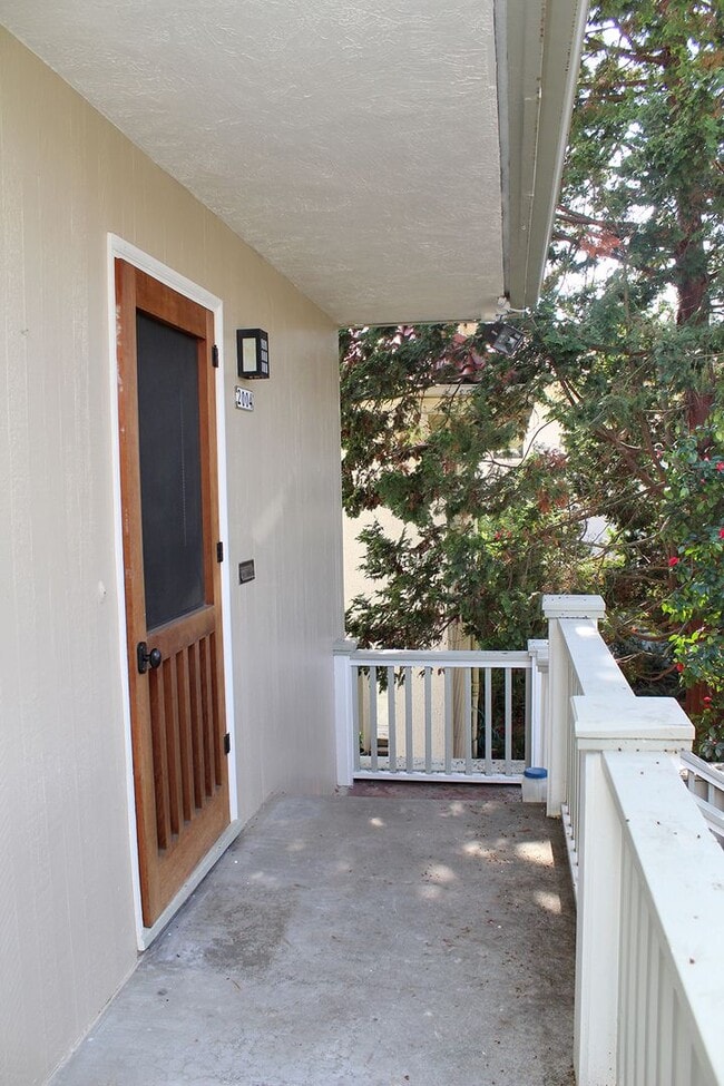 2002-2012-2012 NE 22nd Ave in Portland, OR - Building Photo - Building Photo