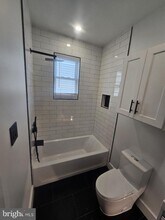 2411 N 33rd St in Philadelphia, PA - Building Photo - Building Photo