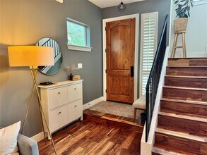 4612 Windy Brook Dr in Austin, TX - Building Photo - Building Photo